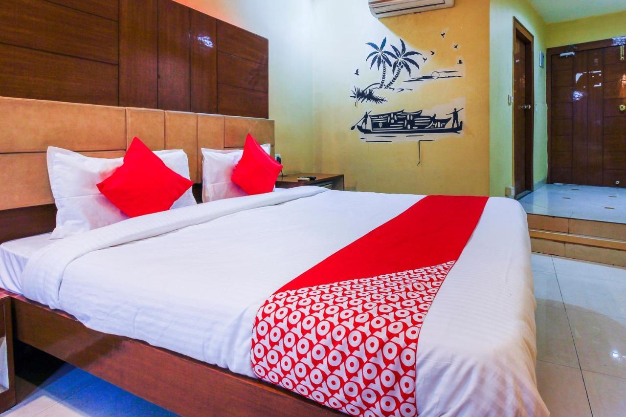 Oyo Hotel Metro International Near Lb Stadium Hyderabad Exteriör bild